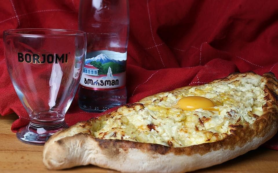 Adjarian khachapuri